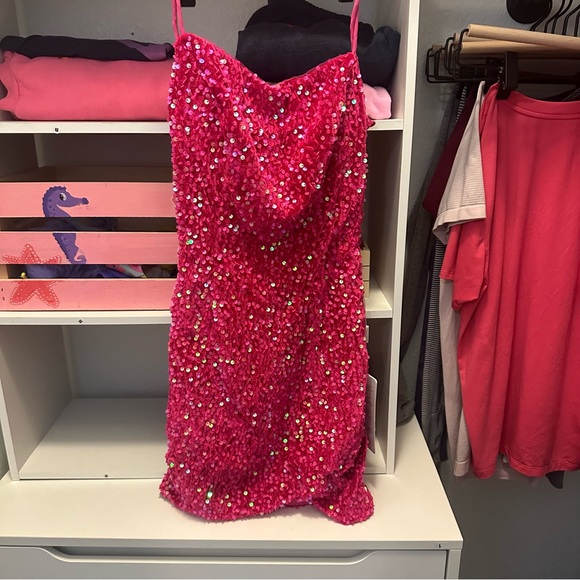 Stacees Dress - Picture 1 of 4